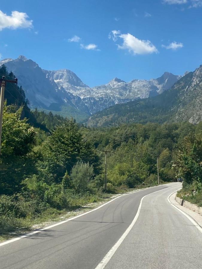 Hotel Bujtina Arturi Valbone Exteriér fotografie