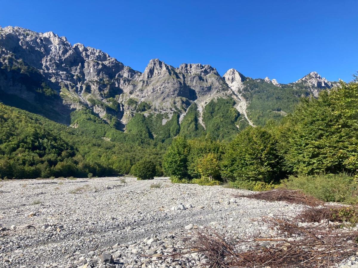 Hotel Bujtina Arturi Valbone Exteriér fotografie