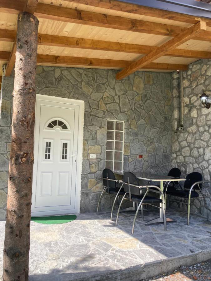 Hotel Bujtina Arturi Valbone Exteriér fotografie
